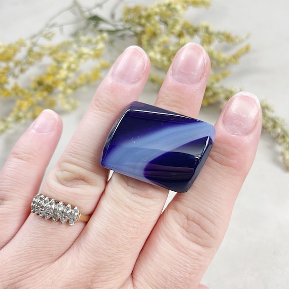 Purple Agate Cabochon Carved Stone Ring- Size 7.5 (EPJ-RC21AAA11-28)