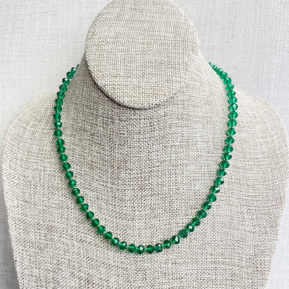 Barb// Iridescent Green Crystal Beaded Hand-knotted Necklace (EPJ-NSBA10-IGR)