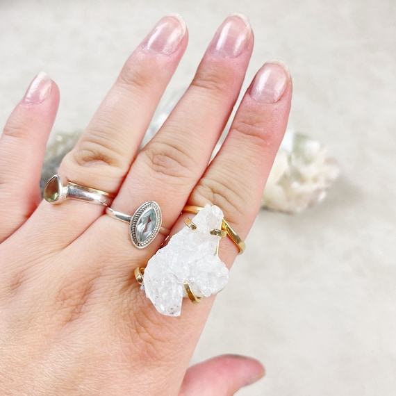 Gold Clear Quartz cluster Arc Statement Ring (EPJ-ROCA15-19)