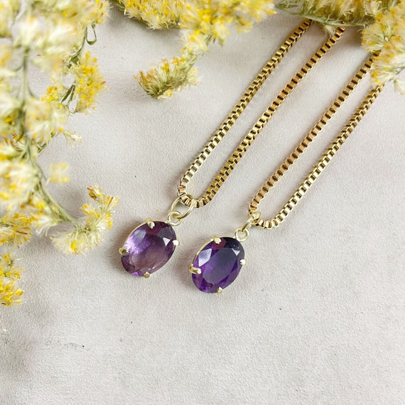 Gold Faceted Amethyst Oval Charm Necklace (EPJ-NA33-AM)