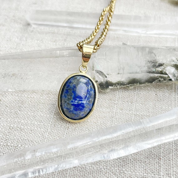Gold Lapis Lazuli Oval Bezel Pendant Necklace (EPJ-NAAE38-LL)