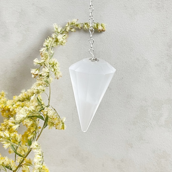 Girasol Quartz Crystal Pendulum (EPJ-PA10-32)