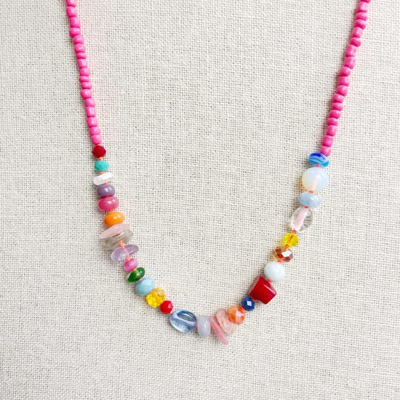 Tutti/// Coral Colorful Beaded Necklace (DEJ-BBCA22-CR-11)