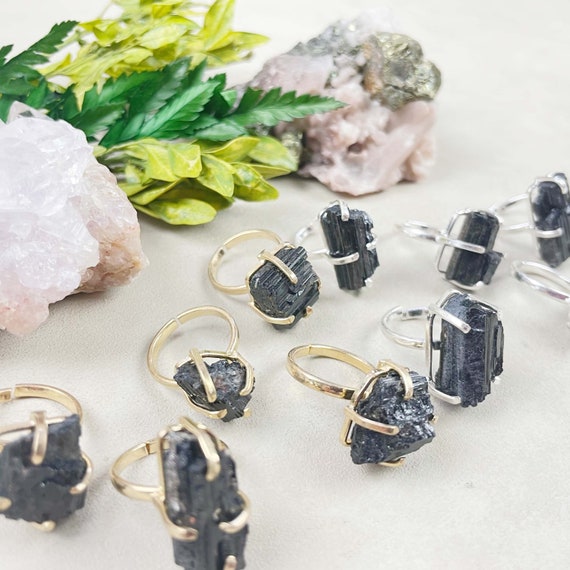 Raw Black Tourmaline Simple Ring (EPJ-RAD27)