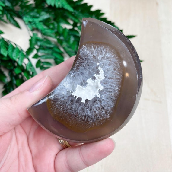 Brown Agate Druzy Geode Moon Carving, Gemstone Home Decor Crescent Moon Carving, Natural Crystal Moon (EPJ-HDSS26-2)