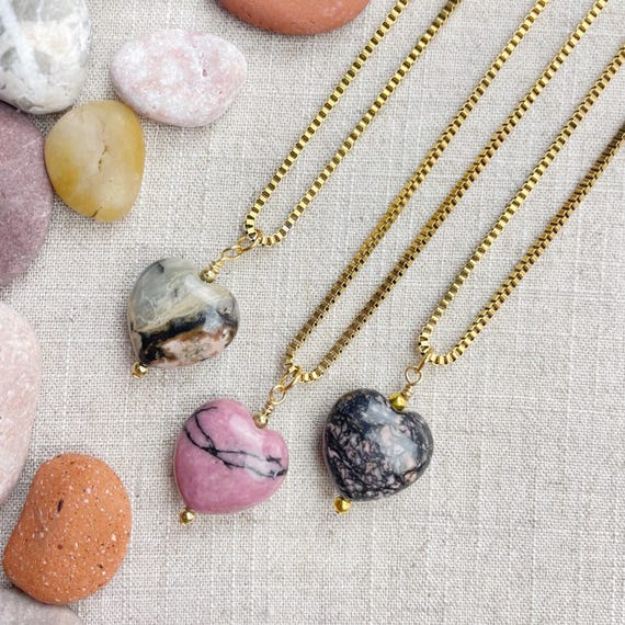 Rhodonite Heart Bead Pendant Gold Necklace (EPJ-N3AA10-RH)