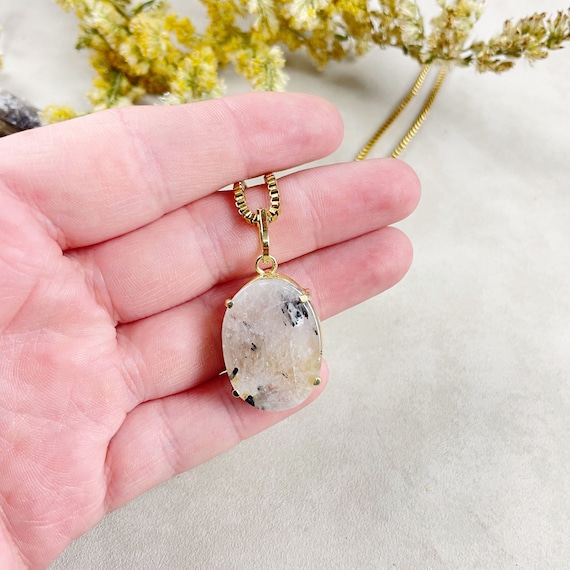 Gold Included Quartz Cabochon Prong Necklace (EPJ-NA25-6)