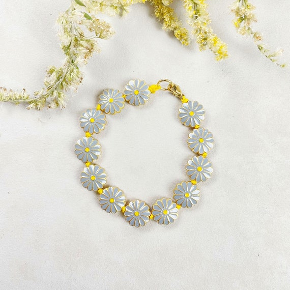 Grey Gold Daisy Flower Handknotted Bracelet (EPJ-MMBB23-GY)