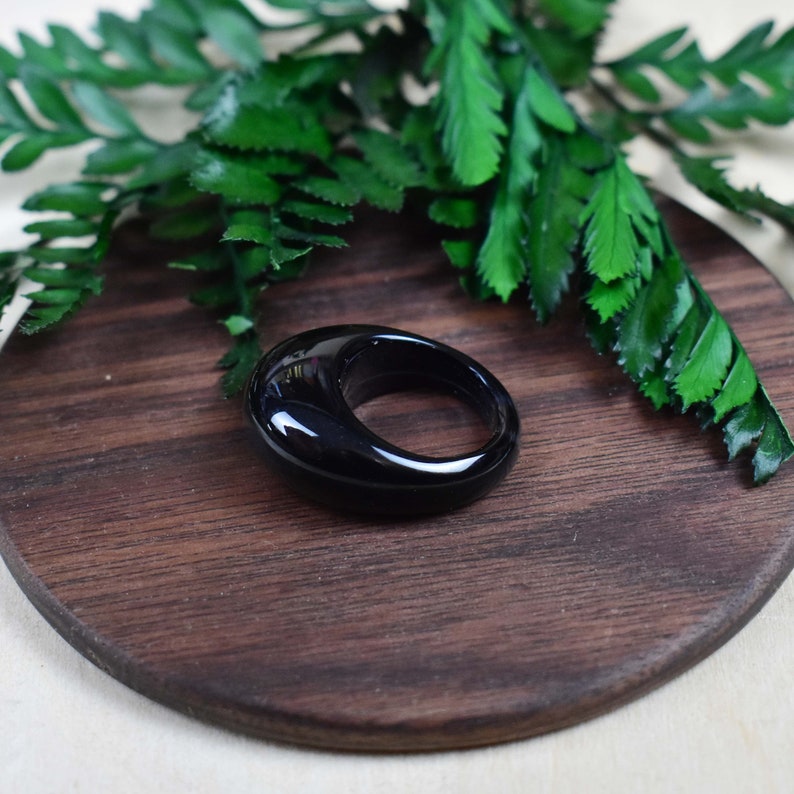 Gemstone Cabochon Stone Simple Carved Black Agate Dome Stone Ring Size 7.25 EPJ-RC20CAG12-9 S725R