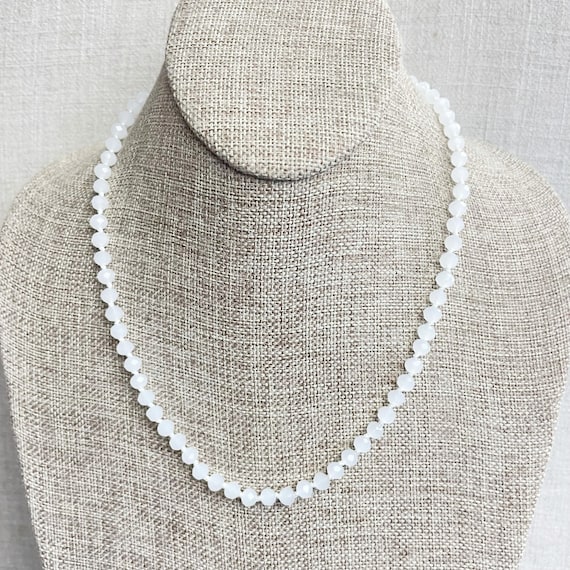 Barb// Opaque White Crystal Beaded Hand-knotted Necklace (EPJ-NSBA10-OWH)