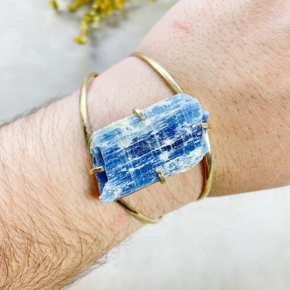 Gold Blue Kyanite Arc Cuff Bracelet (EPJ-BCCA27-9)