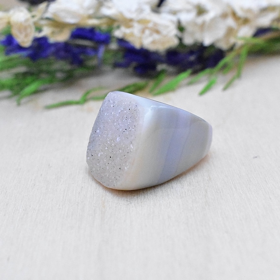 Gray Druzy Carved Ring, Gemstone Agate Ring, Natural Stone Chunky Large Ring, Size 5.5 (RCD10-WH-5)