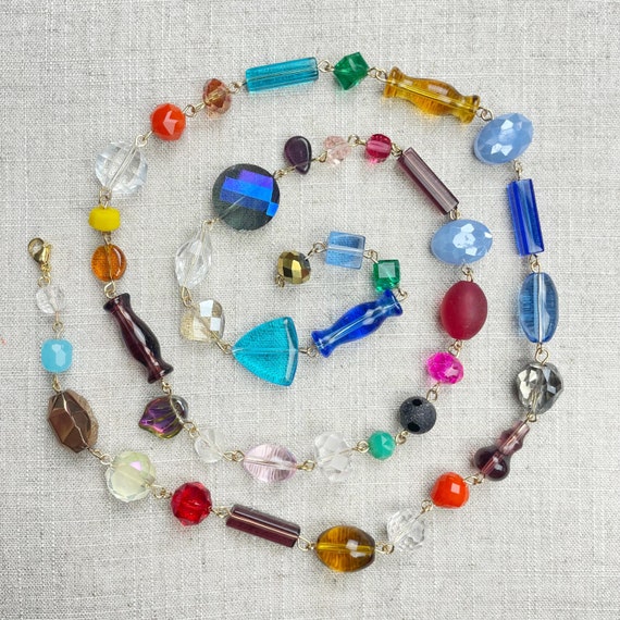 Chunky Rosie/// Colorful Crystal Rosary Beaded Necklace (DEJ-BBCC10-2)