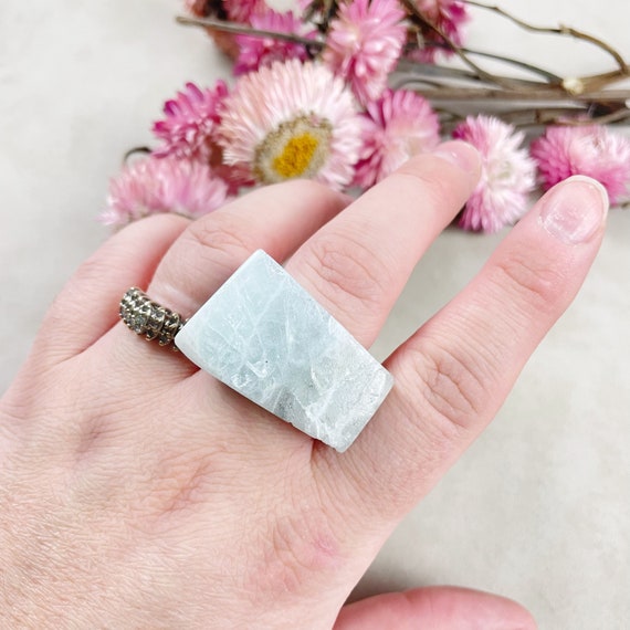 Aquamarine Carved Ring- Size 9.5 (EPJ-RC20CAC21-2)