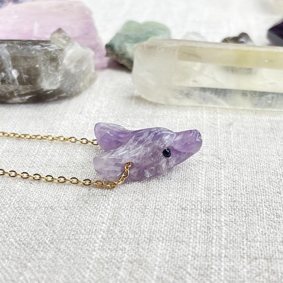 Mini Amethyst Carved Wolf Necklace (EPJ-WAAA29)