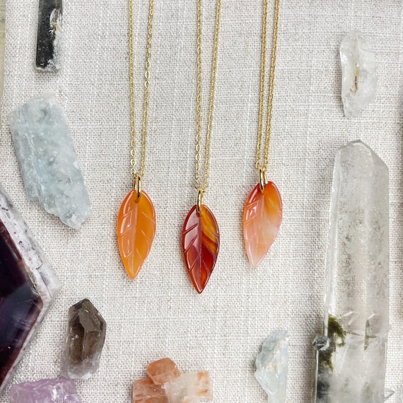 Carnelian Leaf Delicate Necklace (EPJ-NAAE59-CA)
