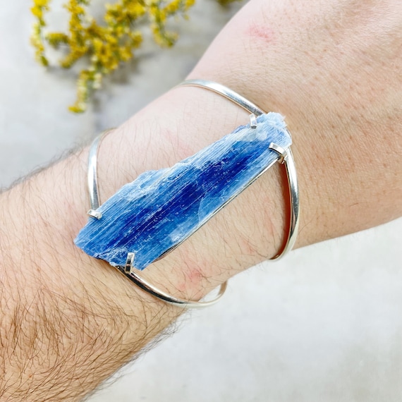 Silver Blue Kyanite Arc Cuff Bracelet (EPJ-BCCA27-4)