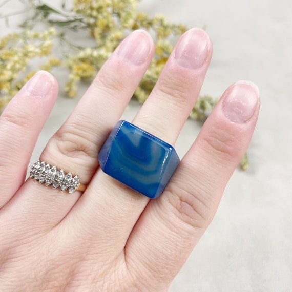 Blue Agate Cabochon Carved Stone Ring- Size 8.5 (EPJ-RC21AAA11-17)