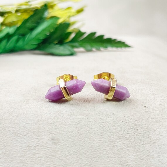 Gold Sugilite Double Point Stud Earrings (EPJ-E3BAA10-SU)