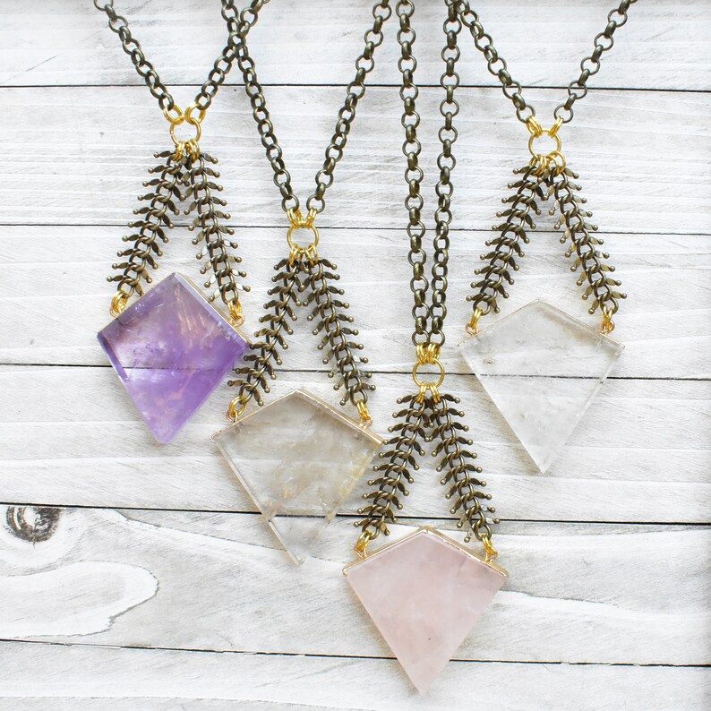 EPJ-D19EAA12 Hippolyta Gold Plated Rose Quartz Diamond Stone Brass Fishbone Necklace