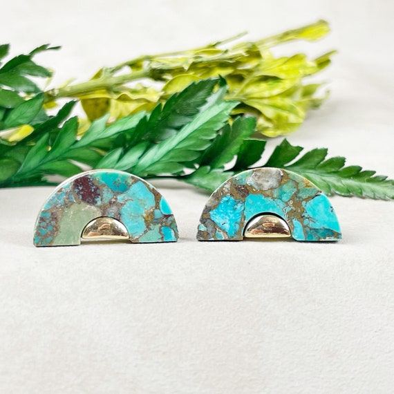 Gold Turquoise Fan Stud Earrings (EPJ-E3BBA10-G)