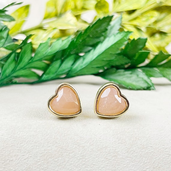 Sunstone Heart Bezel Stud Earrings (EPJ-E3BAA16-SN)