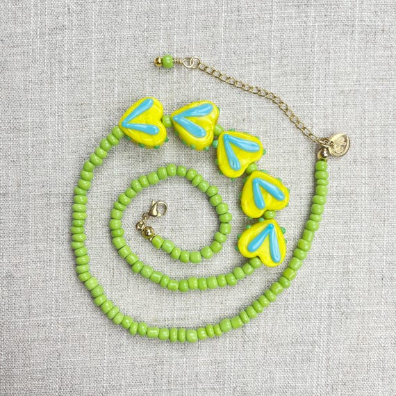Lovie/// Green Yellow Heart Lampwork Glass Beaded Necklace (DEJ-BBCD13-GY)