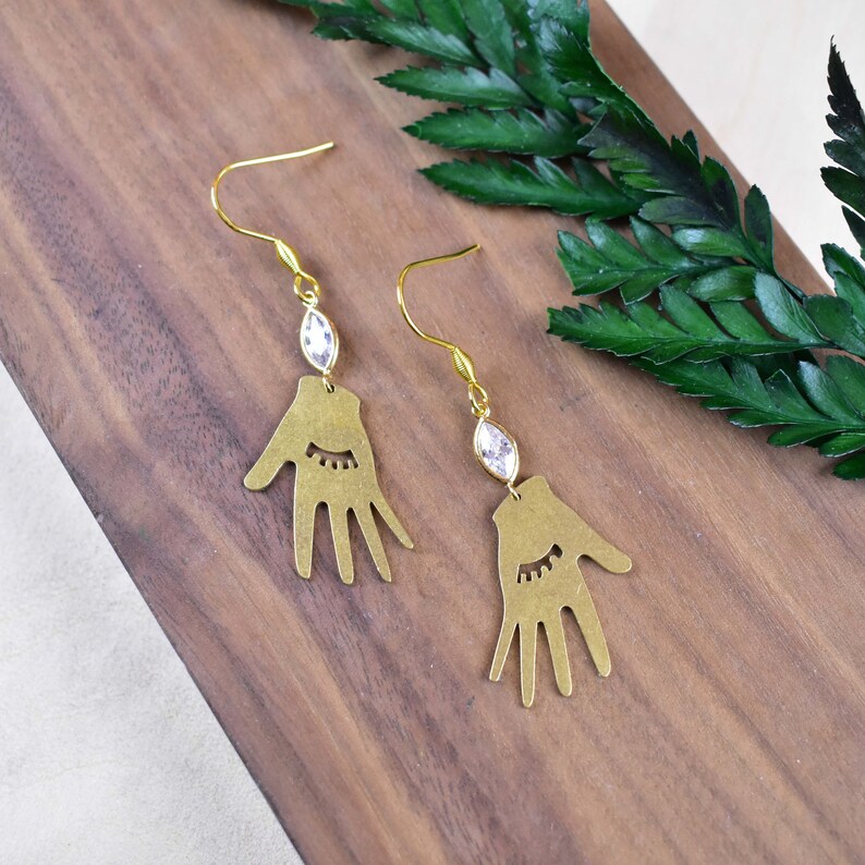 EPJ-E21B25 Gold Brass Celestial Chandelier Earrings Sleepy Hand Dangle Earrings Brass Crescent Moon Drop Earrings