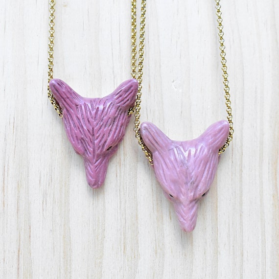 Small Rhodonite Carved Wolf Necklace, Gold Gemstone Layering Necklace, Statement Pendant Necklace (EPJ-N20BAA10)