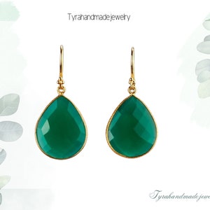 Grande orecchino di pera di onice verde, onice verde sfaccettato lungo penzolare, orecchino da festa verde intenso, regalo di compleanno, regalo madre, orecchini vestito verde