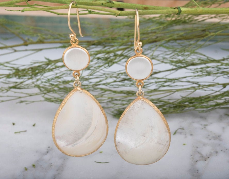 Orecchini Creole in oro 18k perle d'acqua dolce a goccia AAA