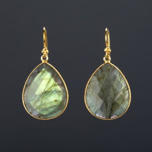 Grandi orecchini in labradorite taglio a pera, orecchini in pietra vera, labradorite sfaccettata, regalo di compleanno, regalo per la festa della mamma, regalo di anniversario
