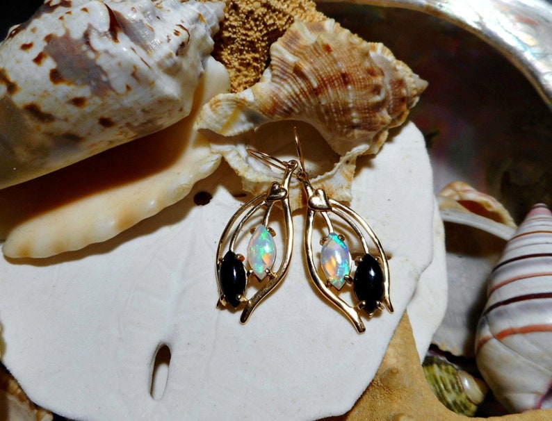 14k Opal and Onyx Dangle Drop Earrings Yellow Gold 3.89g