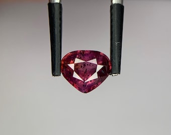 Natural Purplish Red Sapphire 1.26Ct Heart Cut Ceylon Loose Gemstone