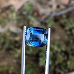 4.20 Ct No Heat Blue Sapphire: Cushion Cut Gemstone, Madagascar Origin
