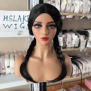 Perruque Mercredi Addams : Perruque Cosplay Synthétique Noire tressée