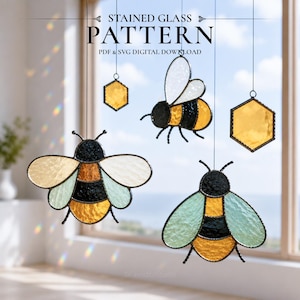 Bee Stained Glass Pattern – Honeybee Suncatcher Template (SVG PDF)