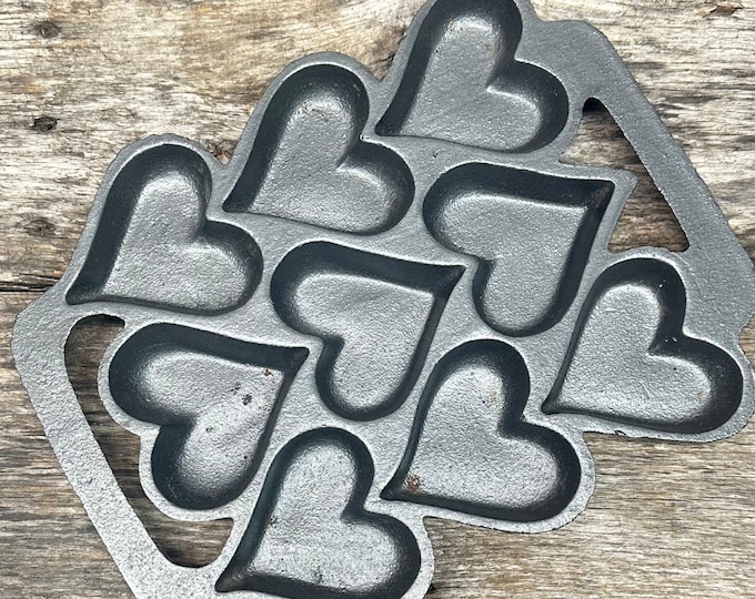 John Wright Cast Iron Heart Shaped Muffin Pan, Bakeware, Rustic