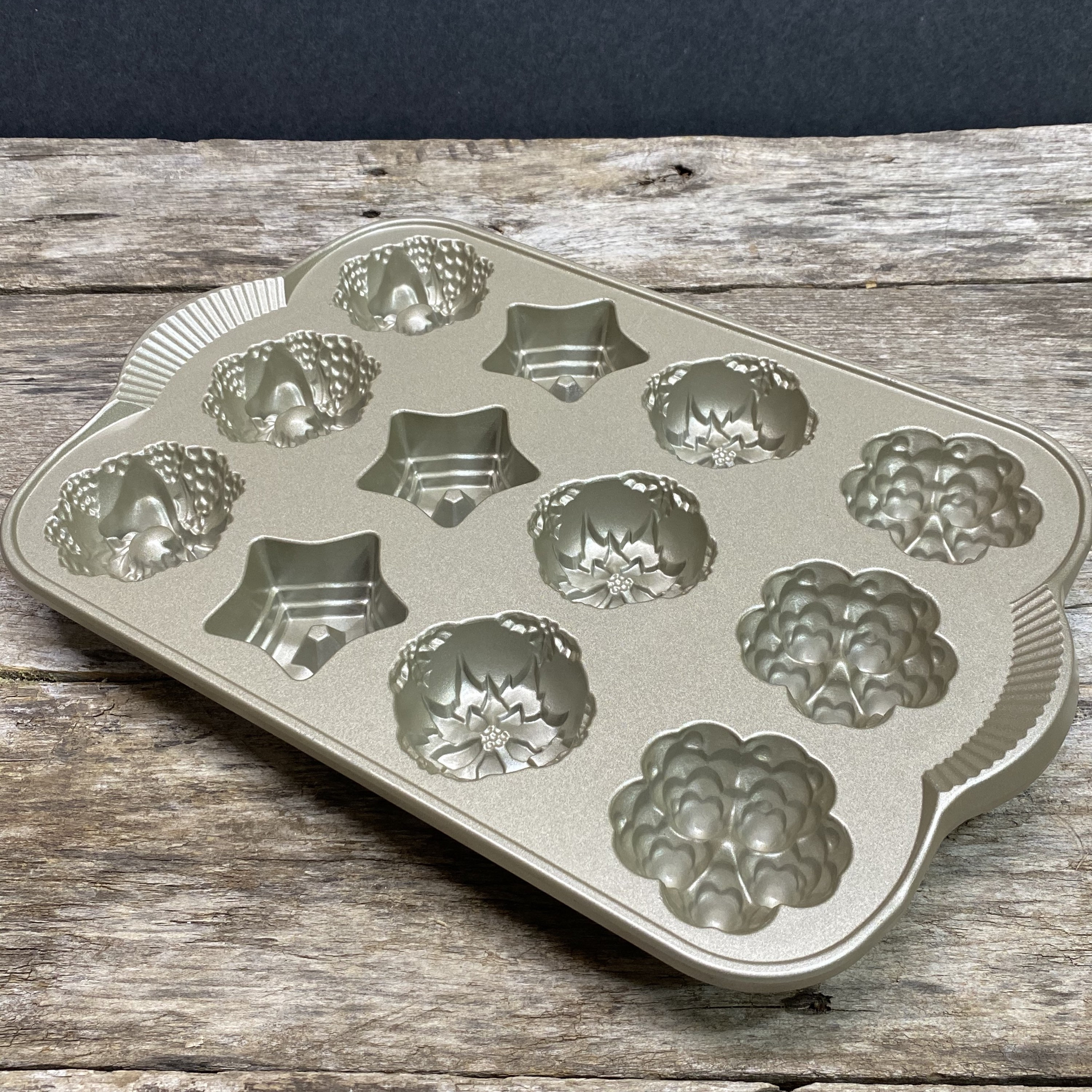 Nordic Ware Holiday Mini Muffin Pan Cast Aluminum Bake Ware Etsy