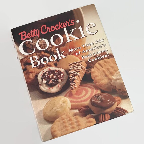 Delectable Desserts 250 Bestloved Recipes For Every Season