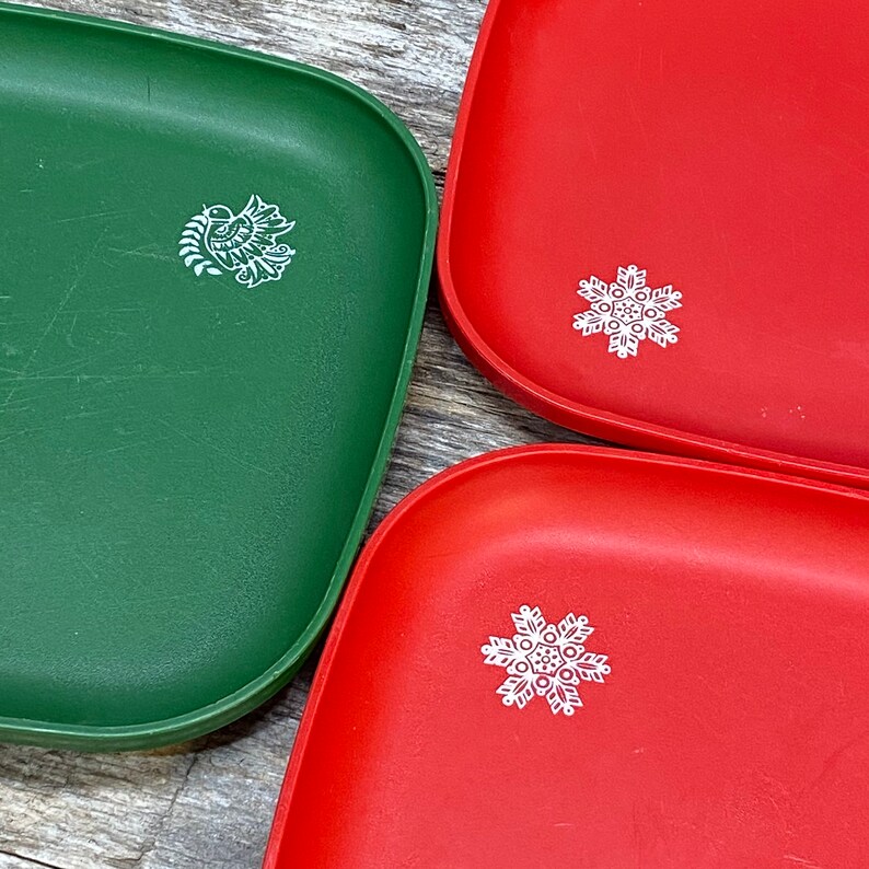 Tupperware Christmas Set of 3 Plates 2 Red Snowflake and 1 Etsy
