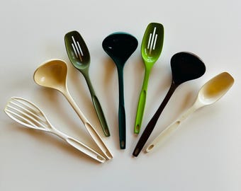 Vintage Foley Nylon Kitchen Utensil - 1970s Retro Cooking Spoon or Ladle