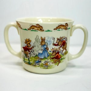 Vintage 1984 Royal Doulton Bunnykins 2-Handle Mug – Cowboy & Indians Scene – Hug a Mug Albion Shape