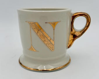 Kubek z monogramem litery N w stylu Anthropologie, filiżanka do kawy ze złotym obramowaniem i inicjałem, kubek do golenia w stylu vintage