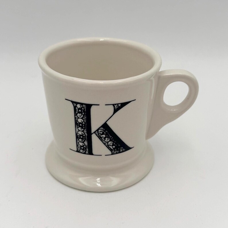 Anthropologie Monogram K-mugg – Retro rakkaffekopp, 433 ml svartvit initial bild 2