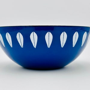 Cathrineholm Danish Modern Enamelware Bowl 7" Blue and White Lotus Bowl Scandinavian Design made in Norway