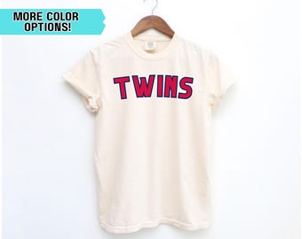 Komfort Farben Zwillinge T-Shirt, Zwillinge Hemd, Vintage Zwillinge T-Shirt, Retro Zwillinge Oberteil, Minnesota Zwillinge T-Shirt, Baseball Mama, Geschenk für sie
