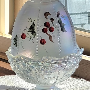 Fenton Iridized Berries & Leaves Fairy Lamp image 1