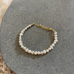 Small White Pearl Bracelet