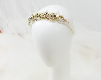 Gold headband. Crystal Bridal headpiece. Wedding hair accessories. Rhinestone hairpiece. Head fascinator. Lace headband